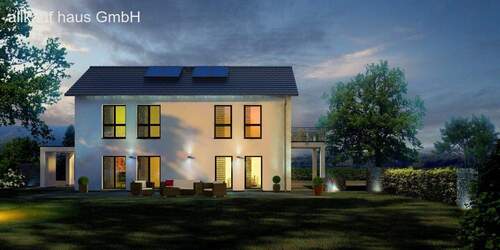 Dein Haus bei Abenddämmerung - Ein Haus, das Familien verbindet.