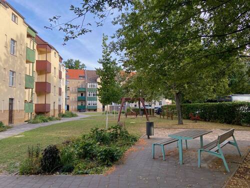 Innenhof.jpg - 2 Zimmer Etagenwohnung zur Miete in Leipzig