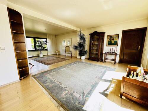 Offener Wohnbereich - 6 Zimmer Doppelhaushälfte in Saarbrücken