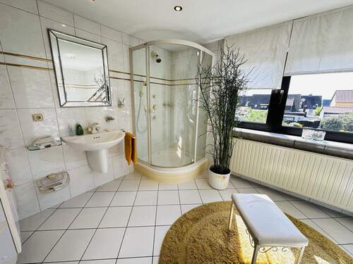 Tageslichtbad Erdgeschoss - 