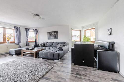 Wohnzimmer - 3 Zimmer Etagenwohnung in Aach