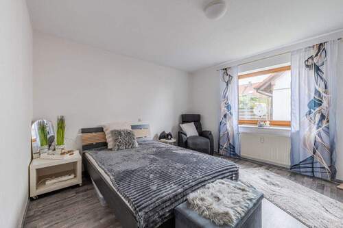 Schlafzimmer / Kinderzimmer - 