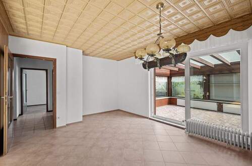 Wohnen - 7 Zimmer Einfamilienhaus zum Kaufen in Nendingen