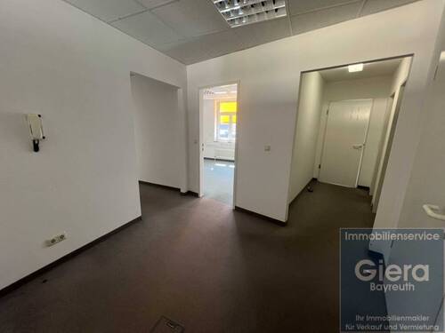 1.OG - Eingang Raum 5 - 4 Zimmer Büro zur Miete in Bayreuth