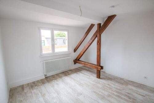 Wohnzimmer - Etagenwohnung mit 67,90 m&sup2; in Halle (Saale) zur Miete
