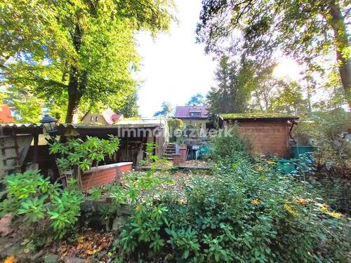 Gartenansicht Richtung Haushinterseite - 