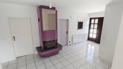 Diele mit Kamin - 