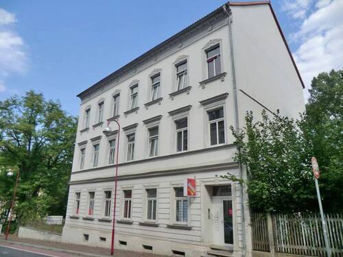 Hausansicht - großzügige Wohnung mit Balkon, wenige Gehminuten ins Stadtzentrum