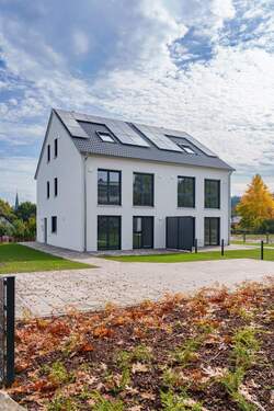 2025_10_08_Thasos_7.jpg - 5 Zimmer Mehrfamilienhaus, Wohnhaus in Aystetten