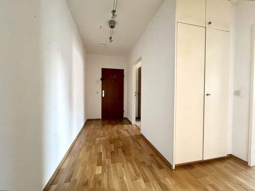 Diele - 2 Zimmer Etagenwohnung in Düsseldorf