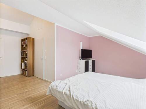 Schlafzimmer DG - 