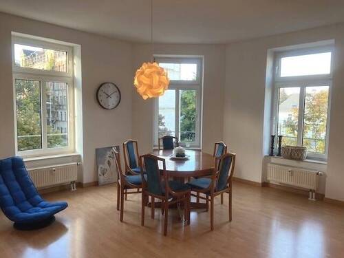 Wohnzimmer - 2 Zimmer Etagenwohnung zum Kaufen in Plauen