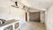 Garage - 