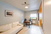 Büro oder Kinderzimmer - Einfamilienhaus mit 156,00 m² in Freiberg am Neckar zum Kaufen