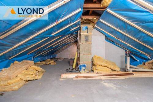 LYD 4617 - 23 Dachboden - 