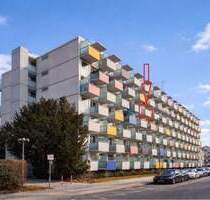 Frisch renovierte 1-Zimmer-Wohnung in Bogenhausen mit Westbalkon, Aufzug und Schwimmbad - München