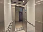 Aufzug - 1 Zimmer Etagenwohnung in München