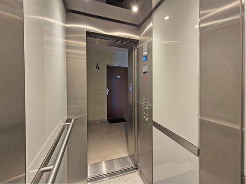 Aufzug - 1 Zimmer Etagenwohnung in München