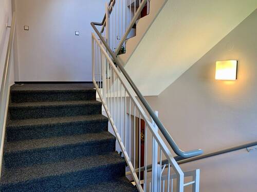 renoviertes Treppenhaus - 2 Zimmer Etagenwohnung zum Kaufen in Kiel