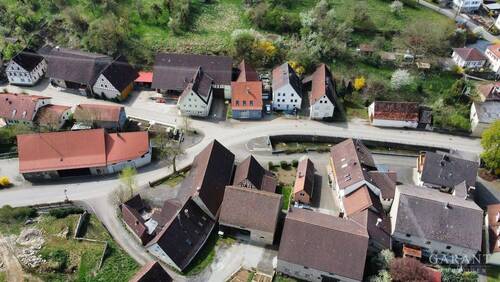 Weitsicht - 1 Zimmer Mehrfamilienhaus, Wohnhaus in Creglingen