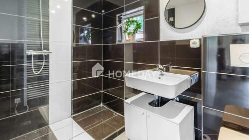 Gartenhaus Badezimmer - 