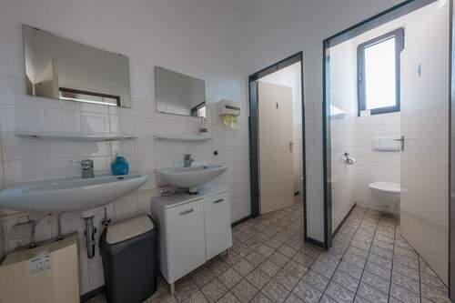 WC Bürogebäude - 