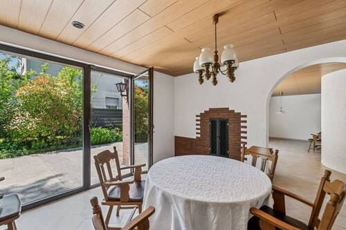 Essbereich - Mehrfamilienhaus, Wohnhaus mit 300,00 m² in Hofheim am Taunus / Langenhain zum Kaufen