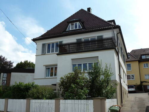 Außenansicht - Sonnige, stilvolle 4-Zimmer Wohnung (110qm) in ruhiger Lage - Blick ins Grüne