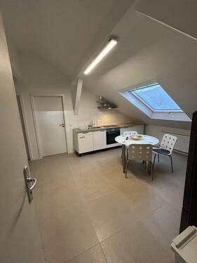 Eingangsbereich - Neue möblierte 3-Zimmer-Wohnung in Karlsruhe-Oststadt - ideal für 3er-WG