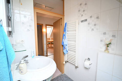 Tageslichtbadezimmer OG - 