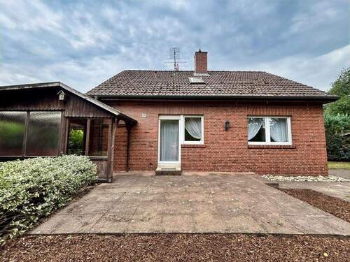 Gartenansicht / Terrasse - 4 Zimmer Einfamilienhaus in Bippen