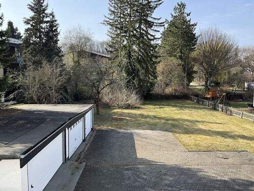 OG - Blick ins Grundstück - 