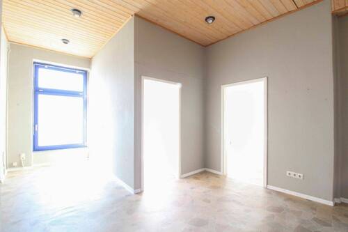 Raum 1 - 4 Zimmer Etagenwohnung zum Kaufen in Wedemark