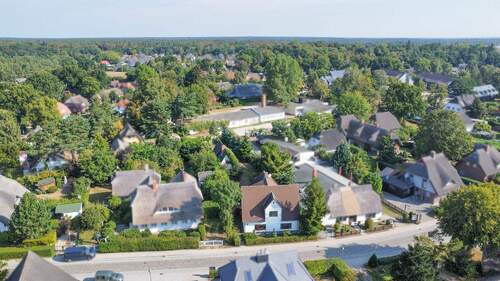 Luftbild Süd-Westansicht - 