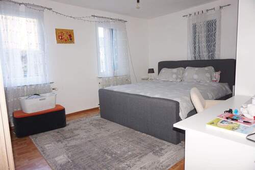 Schlafzimmer - 3 Zimmer Etagenwohnung zur Miete in Schramberg