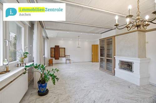 Wohnzimmer - 8 Zimmer Doppelhaushälfte in Stolberg (Rheinland) / Mausbach