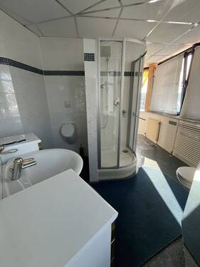 Kl. Wohnung/Büro - 