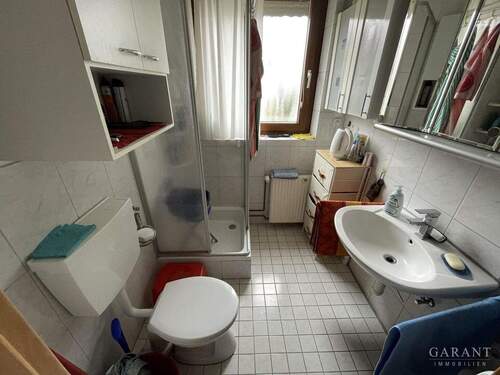 Badezimmer - Mehrfamilienhaus, Wohnhaus mit 236,00 m² in Fellbach zum Kaufen