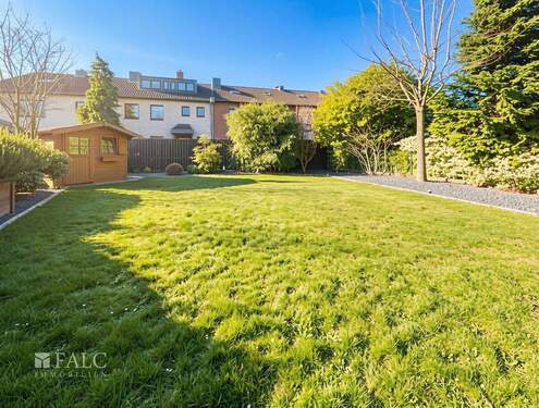 Garten - 3 Zimmer Etagenwohnung zum Kaufen in Köln