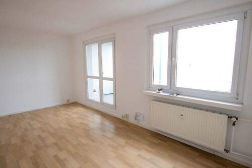 Wohnzimmer - Tolle Wohnung... - 335,00&nbsp;EUR Kaltmiete, ca.&nbsp; 57,70&nbsp;m&sup2;&nbsp;Wohnfl&auml;che