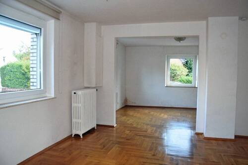 Wohnzimmer - 4 Zimmer Doppelhaushälfte zum Kaufen in Tönisvorst