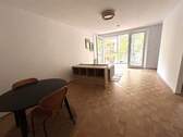 Großer Wohnbereich - 2 Zimmer Etagenwohnung zur Miete in Berlin
