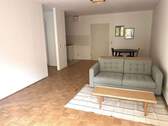 Wohnbereich Blick Küche Flur - 2 Zimmer Etagenwohnung in Berlin