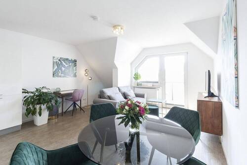 Balkon mit Abendsonne - 2 Zimmer Etagenwohnung zur Miete in Bayreuth