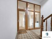 Wohnungseingang EG - 