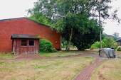 Schuppen - Reithalle - echter Brunnen - 