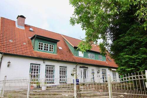 Ansicht - 9 Zimmer Bauernhaus, Landhaus zum Kaufen in Hasloh