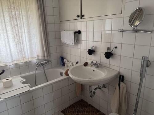 ....das Bad auf der Schlafebene - 