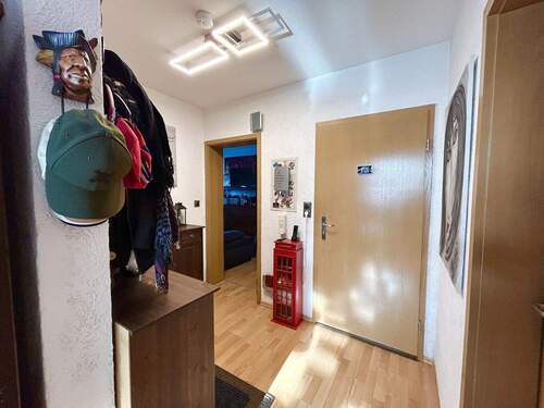 Eingangsbereich - 3 Zimmer Etagenwohnung in Forchheim