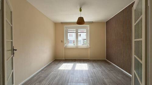 Wohnzimmer - 6 Zimmer Reihenmittelhaus in Bautzen